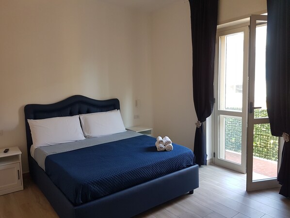 Economy Room (External bathroom)