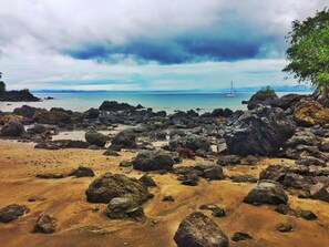Beach nearby - Hotel Acuali Nuqui (Nuquí)