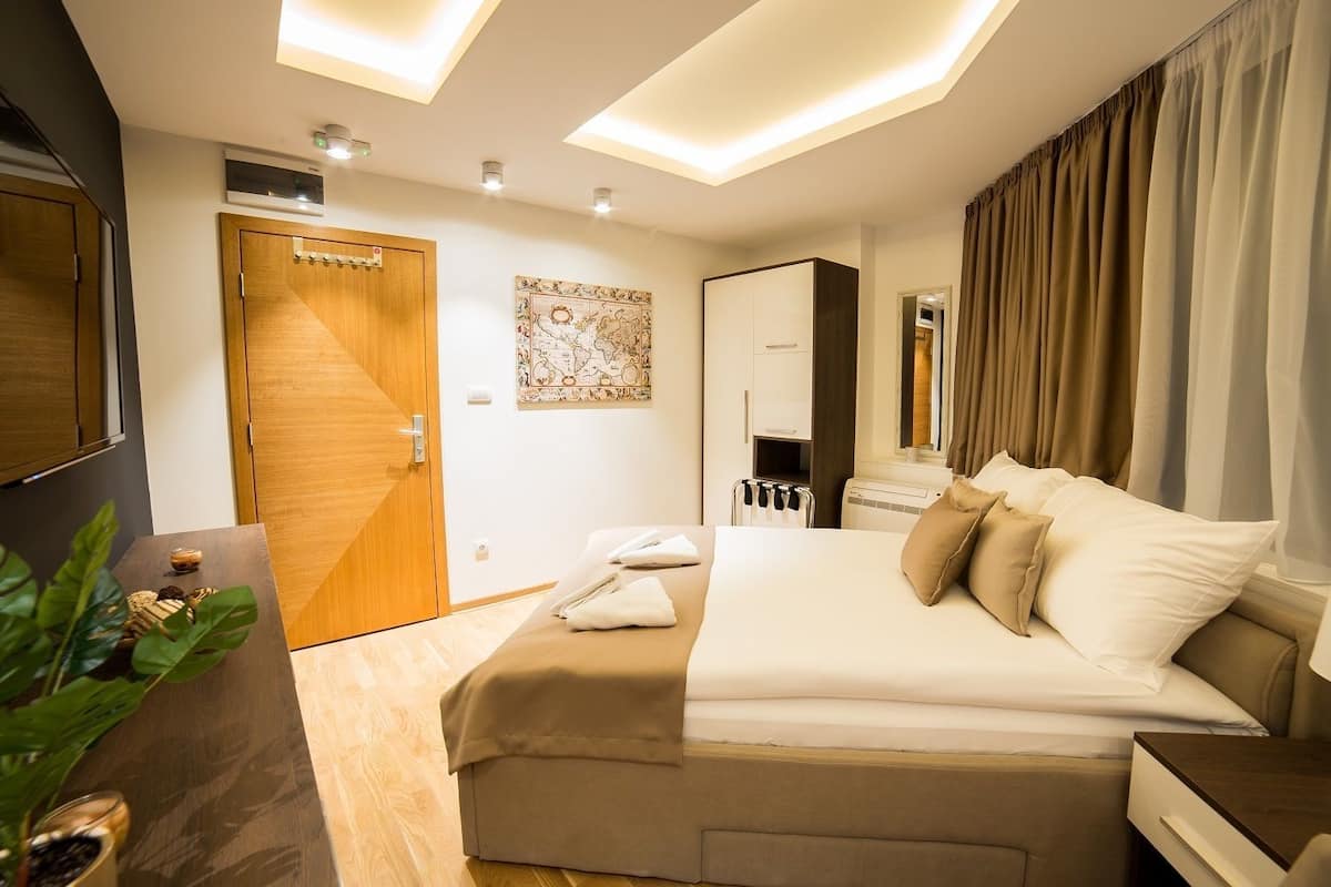 Apartment (3)