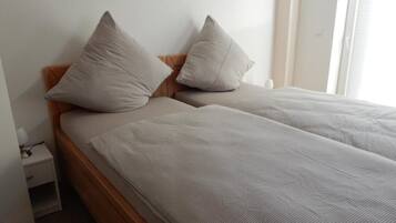 Apartment, 2 Bedrooms | 2 bedrooms, hypo-allergenic bedding, individually furnished