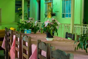 Desayuno buffet incluido todos los días