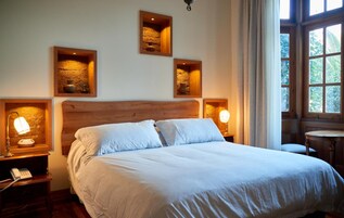 Premium bedding, in-room safe, individually decorated