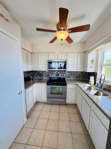 763 North Shore Upstairs 3 Bedroom Apts by RedAwning