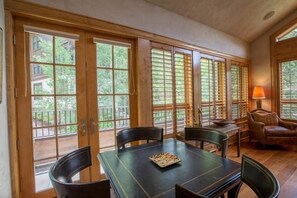 Condo, 3 Bedrooms | In-room dining