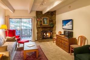 Apartment, 3 Schlafzimmer | Wohnbereich