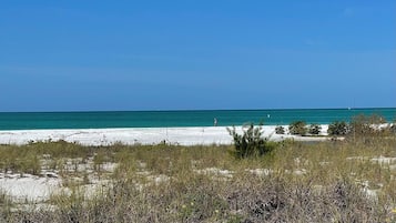 Apartment, 3 Bedrooms | Beach/ocean view