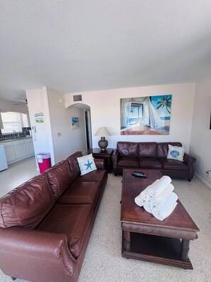 Apartment, 3 Bedrooms | Living area