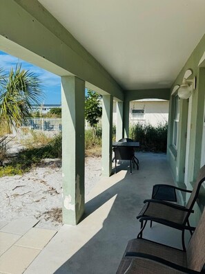 Apartment, 3 Bedrooms | Outdoor dining