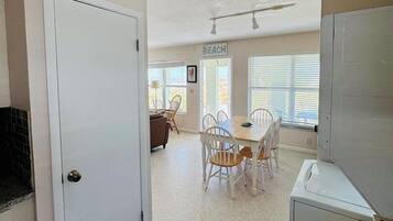 Apartment, 3 Bedrooms | Interior