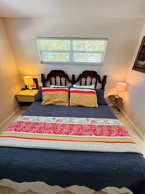 Apartment, 3 Bedrooms | 3 bedrooms, free WiFi, bed sheets