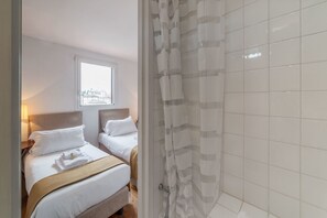 Apartment (2 Bedrooms) | Badezimmer