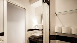 Bathroom - Domus Claudiae (Rome)