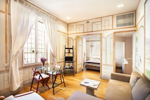 Interior - Domus Claudiae (Rome)