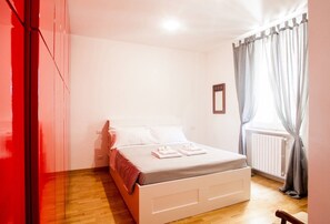 Apartamento (1 Bedroom) | 1 quarto, ferros/tábuas de passar roupa, berços (sobretaxa)