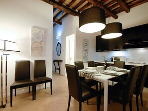 Apartment (3 Bedrooms) | Eigene Küche