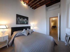 3 bedrooms, down duvets, free WiFi, bed sheets - Grace Apartment (Rome)