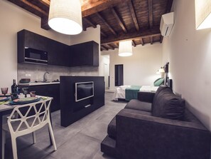 Apartment, 1 Schlafzimmer | Wohnzimmer | Fernseher