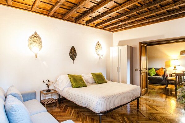 Apartment (3 Bedrooms)