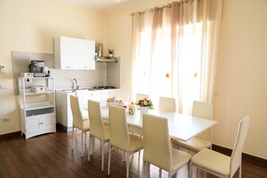 Tägliches inbegriffenes Frühstücksbuffet