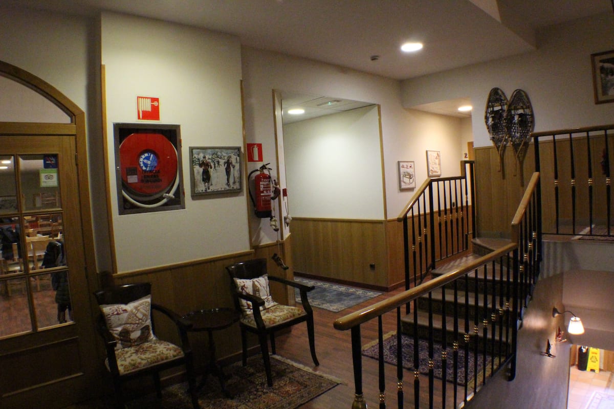 Single Room | Living area | Flat-screen TV