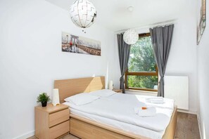 1 bedroom, iron/ironing board, WiFi, bed sheets