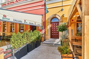 Exterior detail - Market Square Apartment Old Town Wroclaw by Noclegi Renters (Wroclaw)