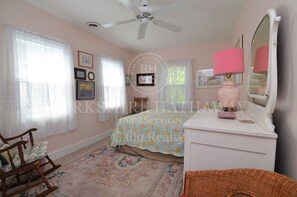 4 bedrooms, free WiFi