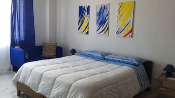 1 bedroom, iron/ironing board, travel crib, WiFi