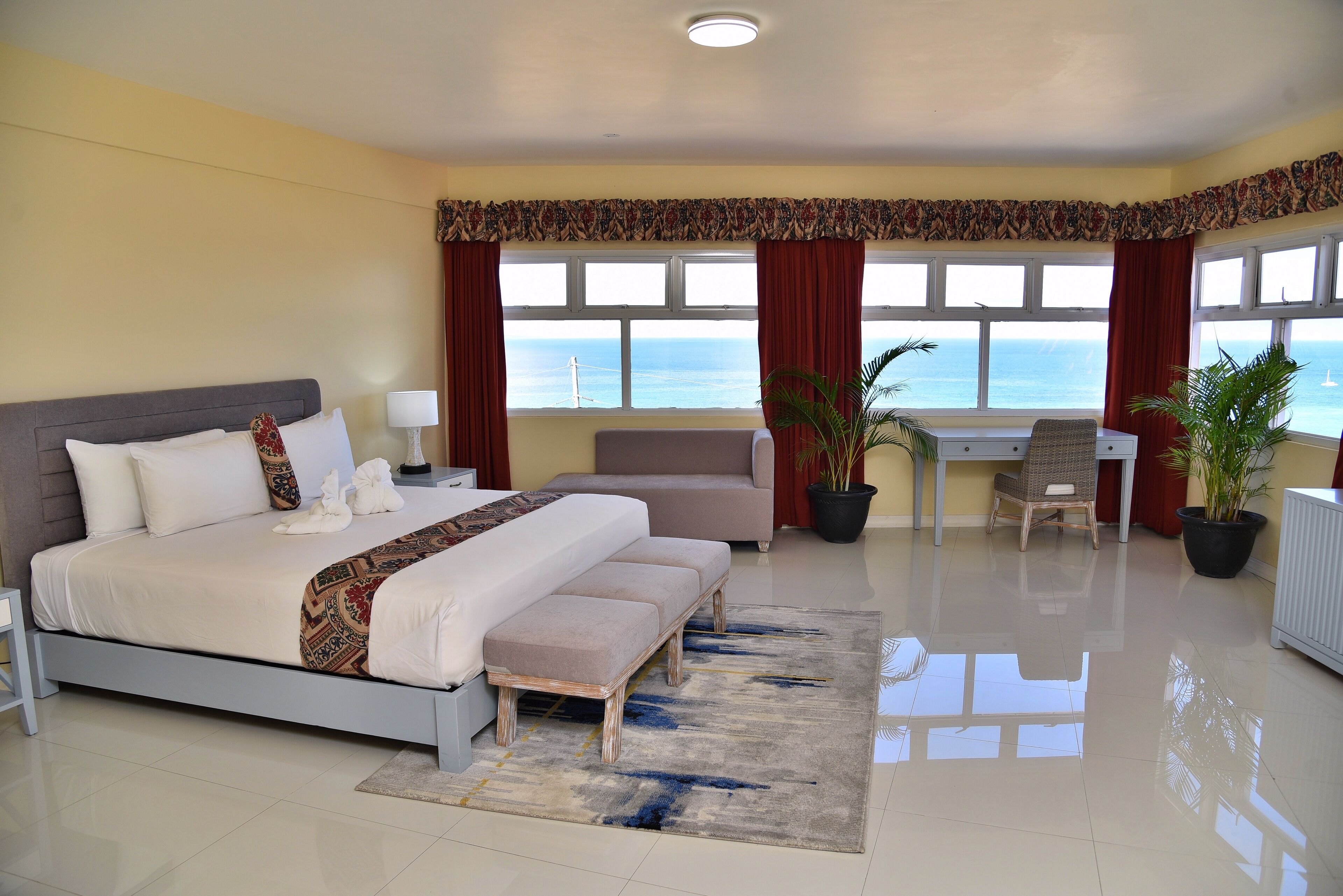 1 bedroom, in-room safe, laptop workspace, blackout curtains