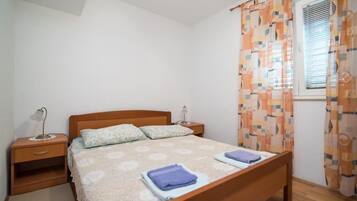 1 camera, Wi-Fi, lenzuola