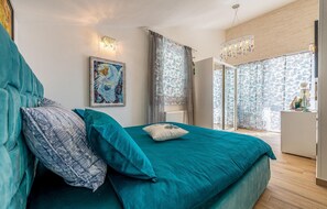 3 bedrooms, free WiFi, bed sheets - 3 bedroom nice apartment in Zadar (Zadar)