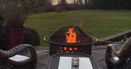 Ocean Oasis Stunning Views/ Gorgeous Private Suite/Cozy Fireplace & much more!