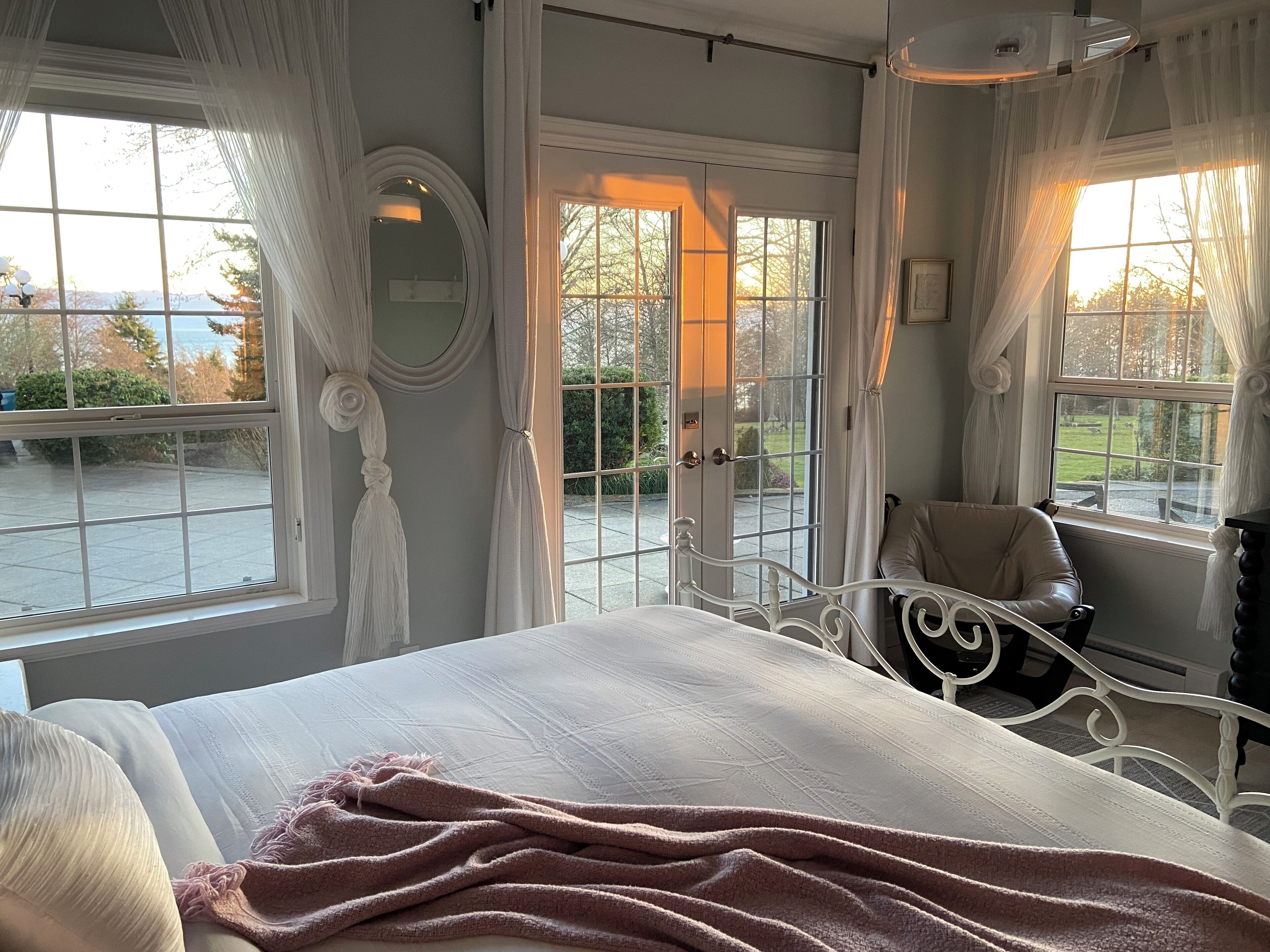 1 chambre, lit parapluie, Wi-Fi gratuit, draps fournis