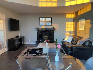 Smart TV, fireplace, DVD player, heated floors