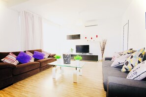 TV