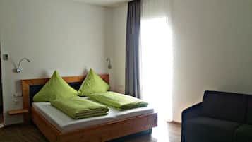 1 soveværelse, pengeskab på værelset, skrivebord, Wi-Fi