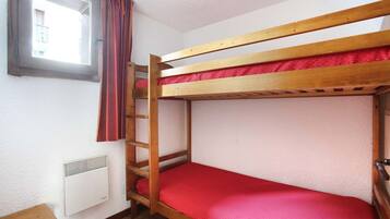 1 chambre, lit parapluie, Wi-Fi, draps fournis