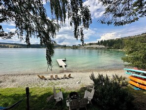 Sun-loungers, beach towels