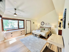 3 bedrooms, desk, free WiFi, bed sheets