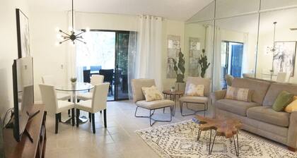 Palm Desert Resort Modern Condo, 2bd 2 ba