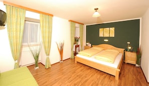 1 chambre, bureau, Wi-Fi, literie fournie