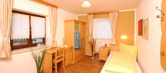 Standard Einzelzimmer - Kirchenwirt Aigen