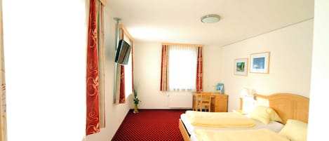 1 bedroom, in-room safe, desk, WiFi