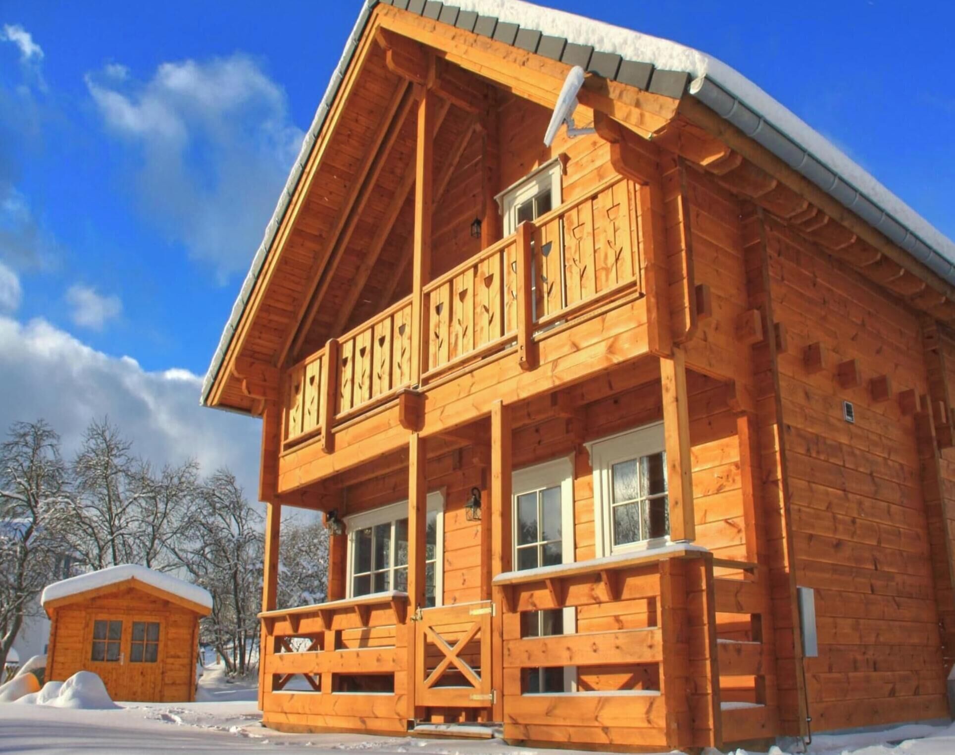 Außenseite Ferienhaus [Winter]