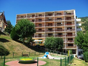 Exterior - Studio for 2, Village Center, Wifi, Pets Allowed (Brides-les-Bains)