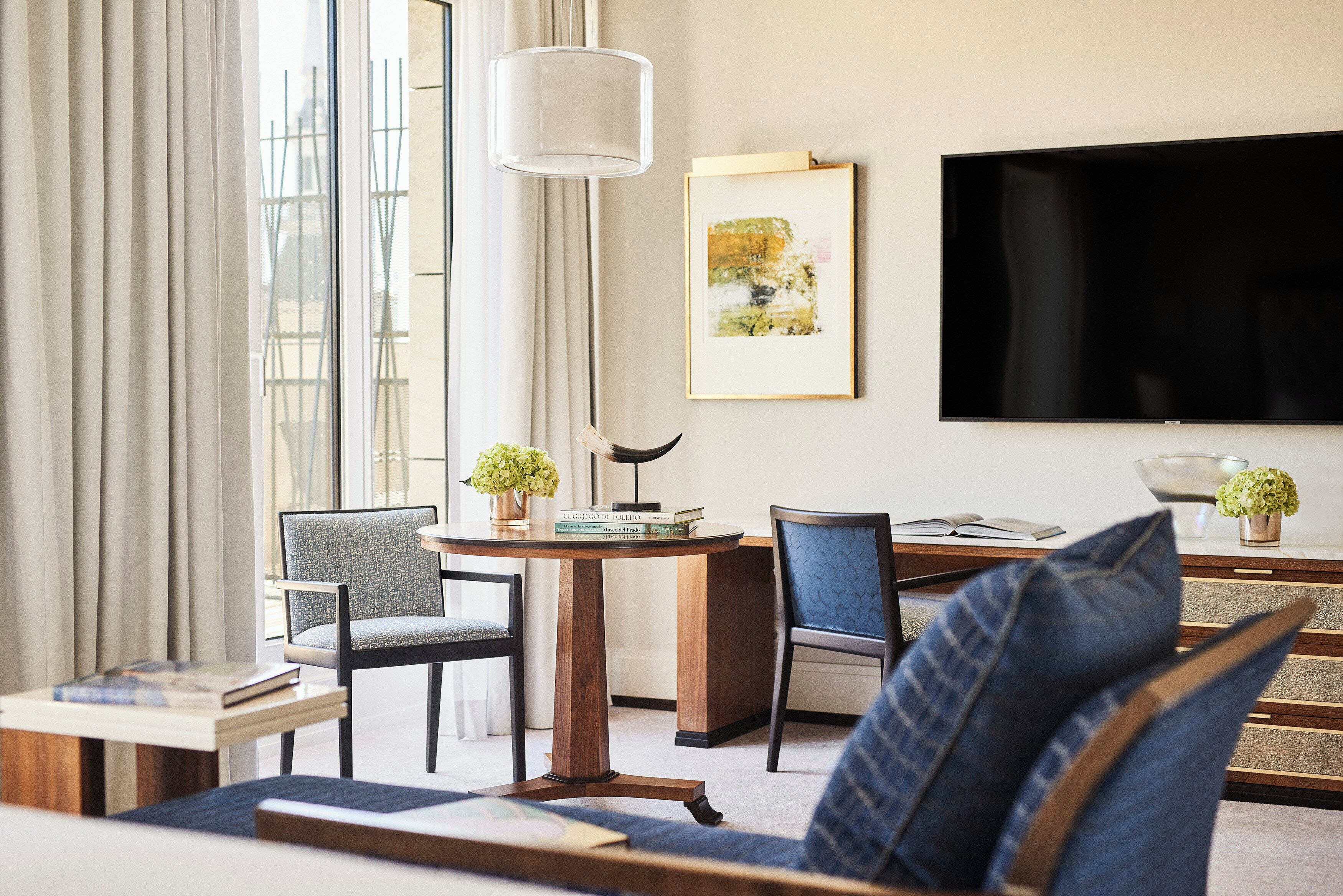 minibar, in-room safe, desk, blackout curtains