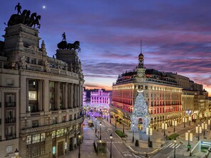 Exterior - Four Seasons Hotel Madrid (Madrid)