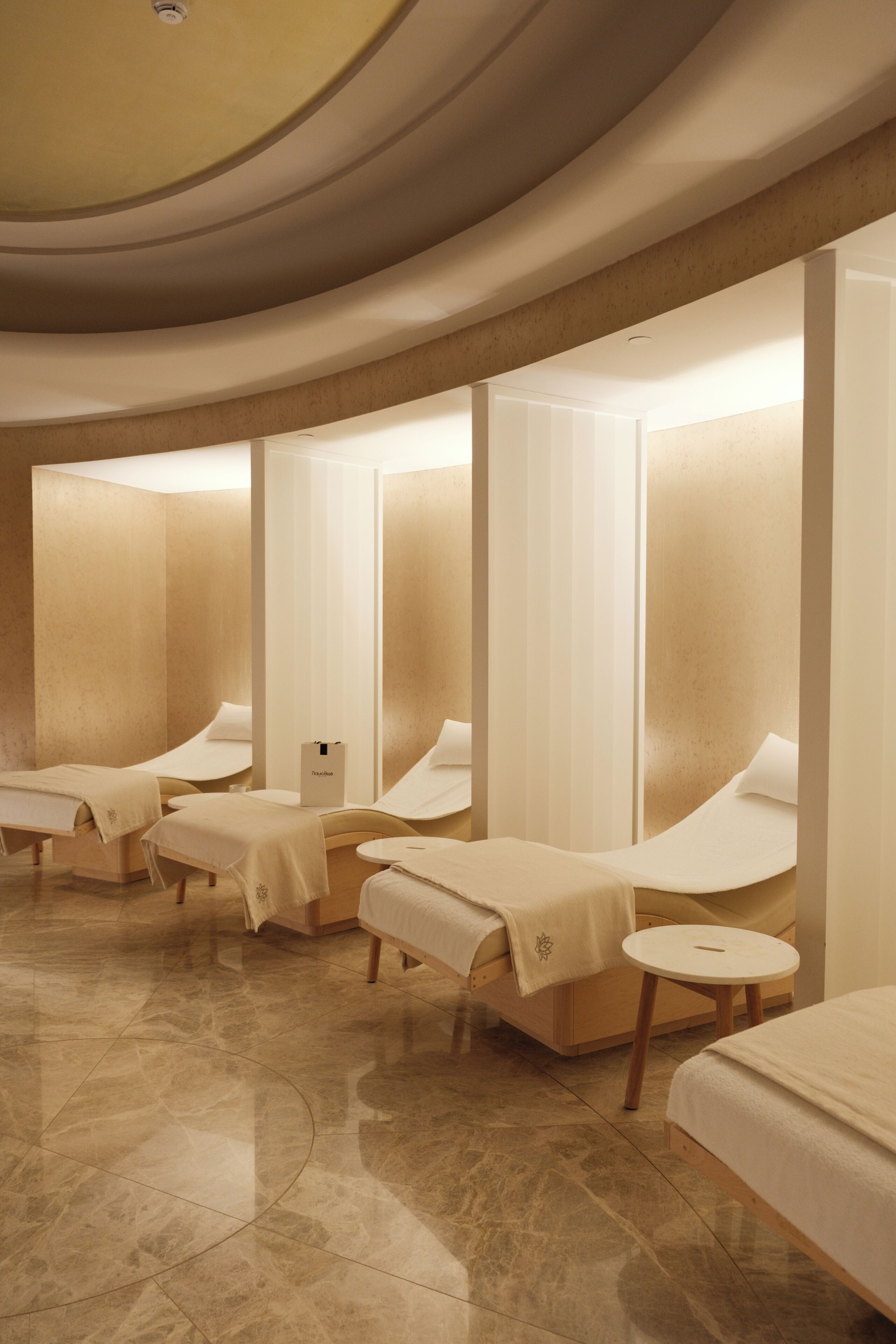 Body treatments, facials, 8 treatment rooms, manicures and pedicures