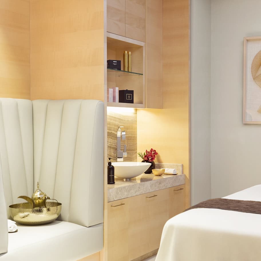 Body treatments, facials, 8 treatment rooms, manicures and pedicures