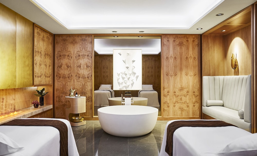 Four Seasons Hotel Madrid - 5